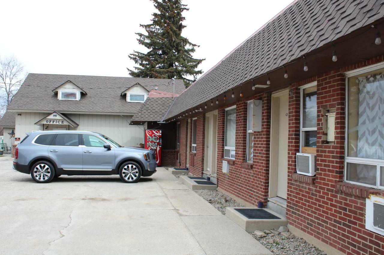 Trail'S End Motel Downtown Lewistown Exterior photo